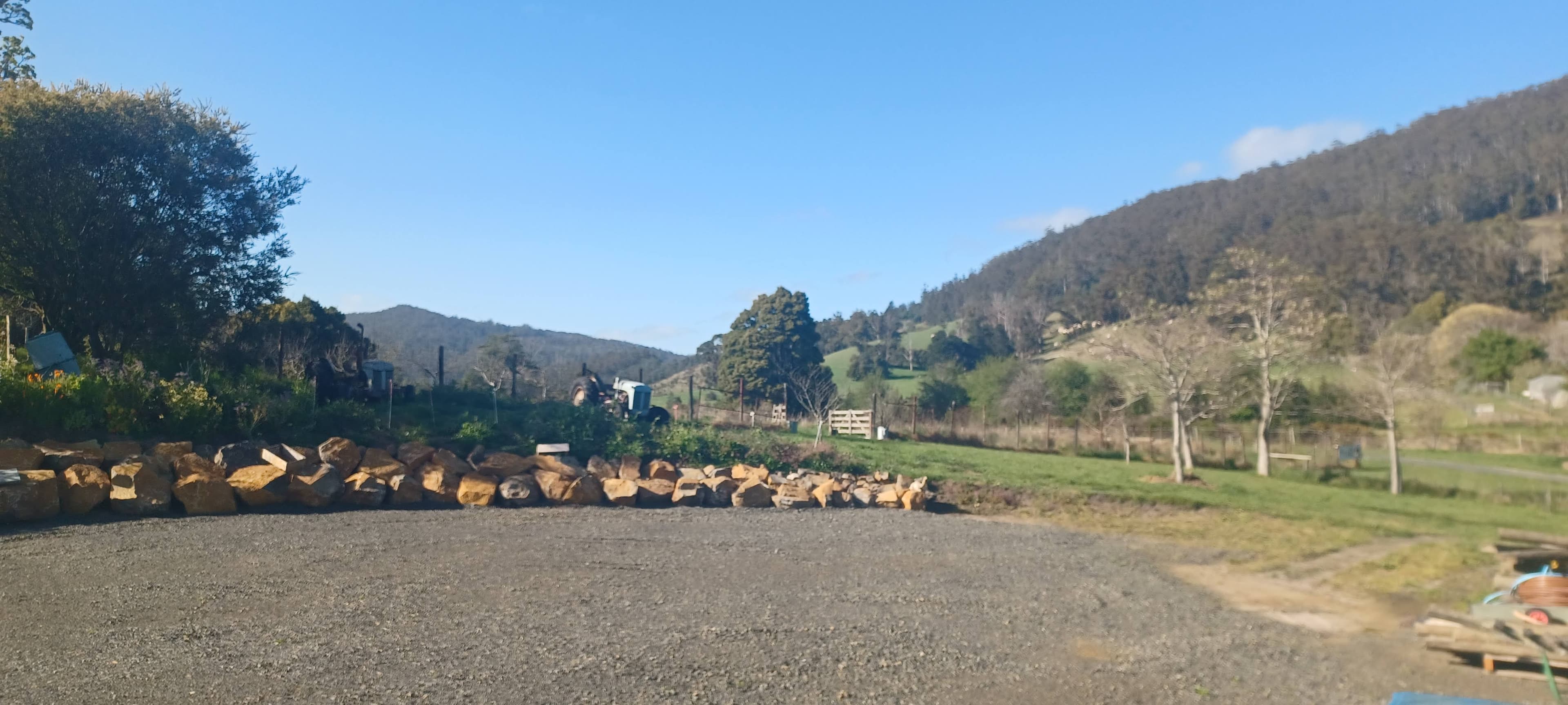 Cherry Top Farmstay Boutique Eco Village β Flat spot near the farmhouse - powered. - Main photo