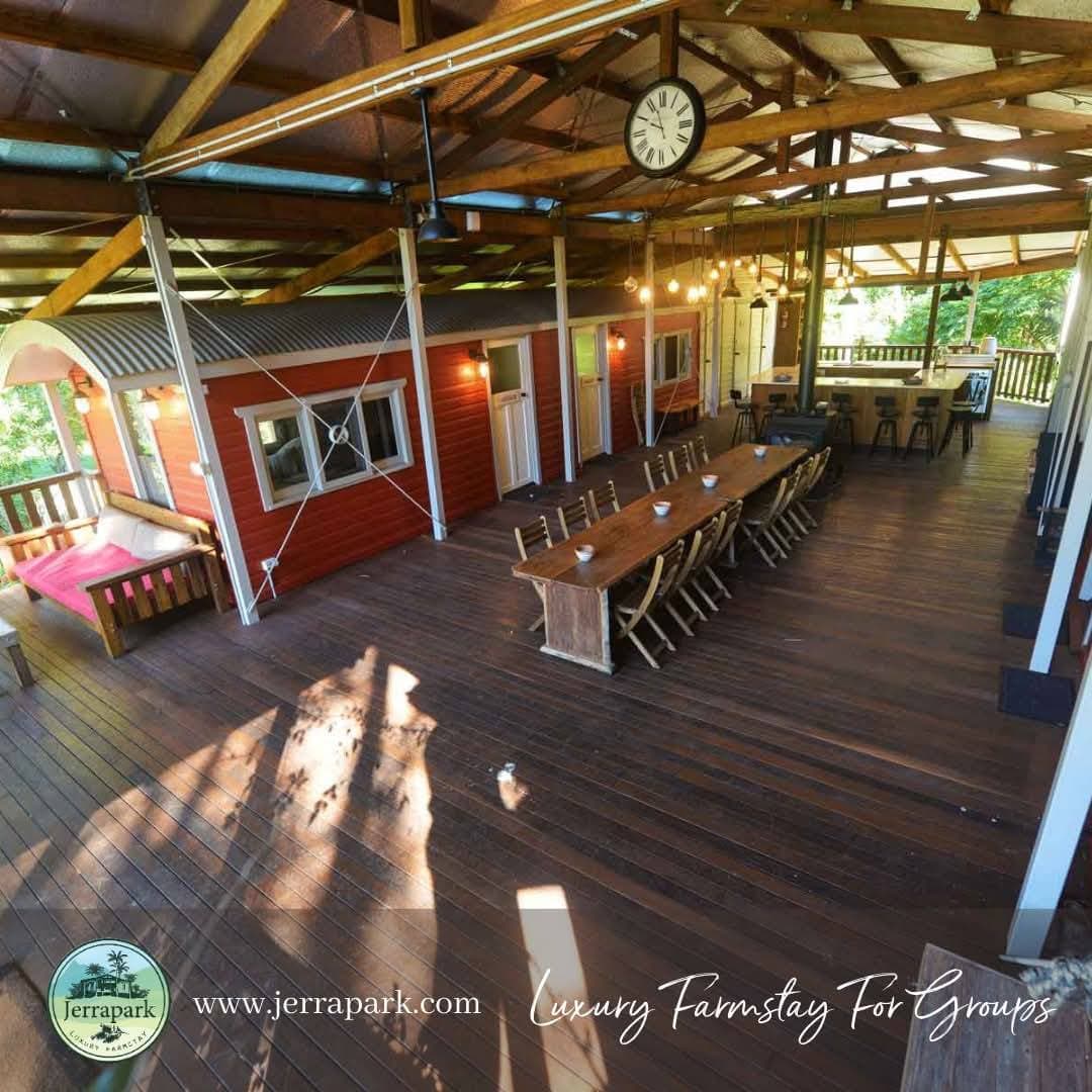 Unique Trains Carriages Farmstay W/ Luxury SPA - Photo 3