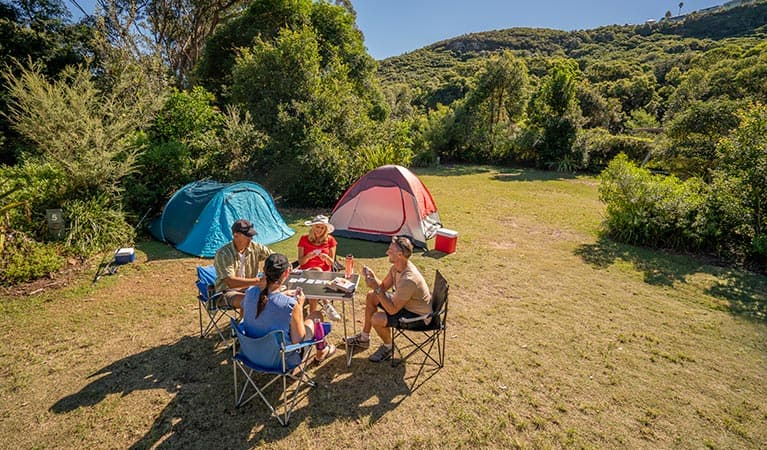 Beach access from Putty Beach Campground