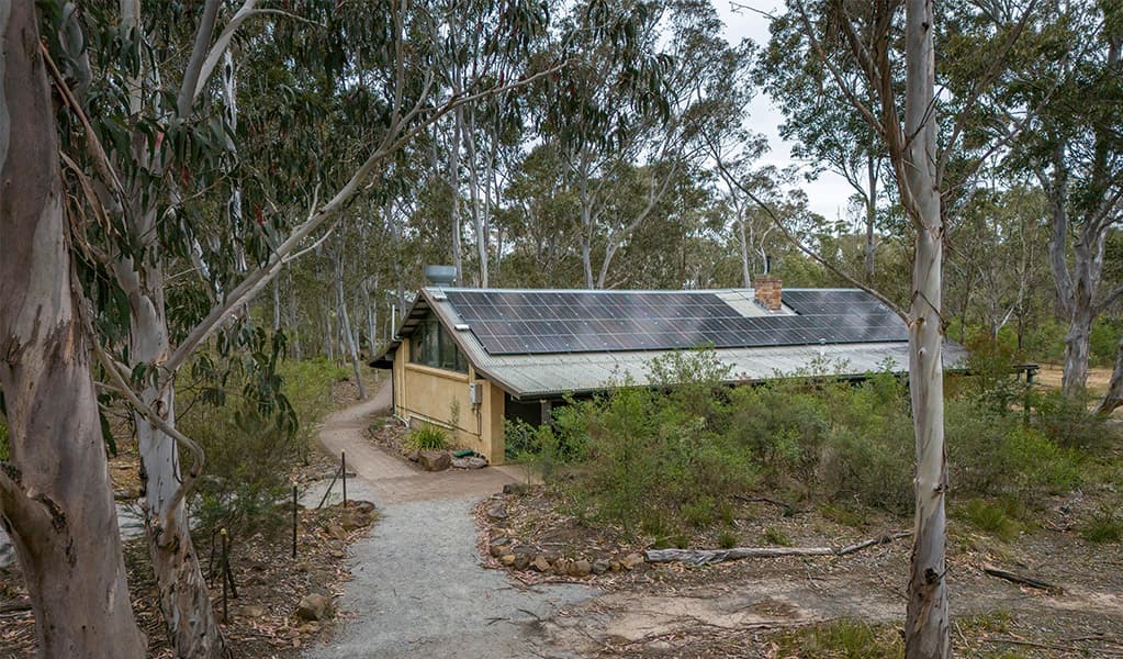 The facilities block at Bungonia campground. Photo: John Spencer/DCCEEW © DCCEEW